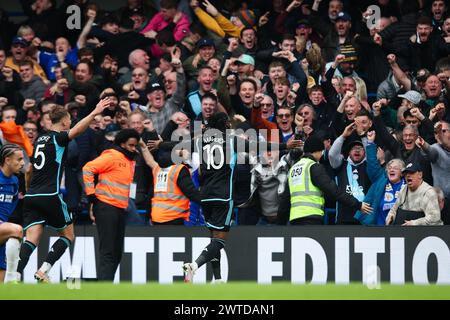 LONDRA, Regno Unito - 17 marzo 2024: Stephy Mavididi di Leicester City celebra il secondo gol della sua squadra durante i quarti di finale di fa Cup tra Chelsea FC e Leicester City FC allo Stamford Bridge (credito: Craig Mercer/ Alamy Live News) Foto Stock