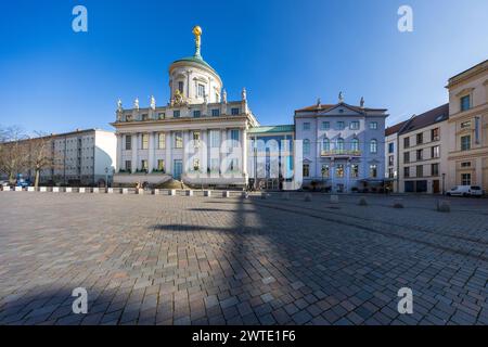 Il vecchio mercato di Potsdam è stato riportato al suo stato originale dopo essere stato completamente distrutto durante la guerra. Potsdam, Brandeburgo, Brandeburgo, Germania Foto Stock