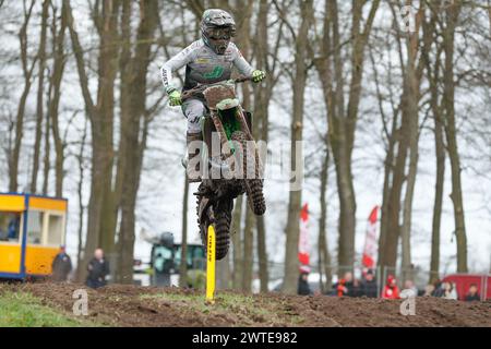 HARFSEN, PAESI BASSI - 17 MARZO: Romain Febvre fra Kawasaki Kawasaki Racing Team MXGP durante il parctice libero e a tempo libero sul primo round dell'olandese Foto Stock