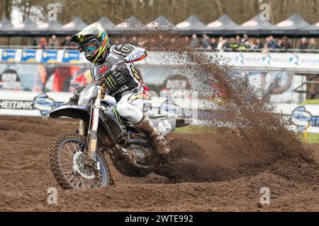 HARFSEN, PAESI BASSI - 17 MARZO: Rick Elzinga NED Yamaha Factory Racing MX2 durante la prima manche 250cc al primo round del Masters of M olandese Foto Stock