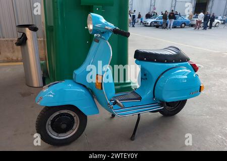 Motovespa, Vespa P200E spagnola al rétro Málaga Classic motorshow. Foto Stock