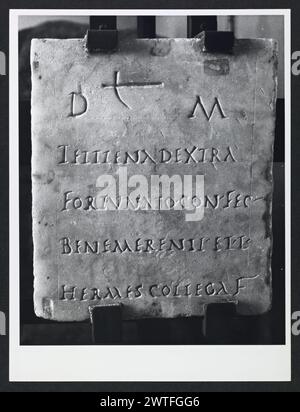 Emilia-Romagna Ferrara Museo Civico di Schifanoia3. Hutzel, Max 1960-1990 Note generali: INCOMPLETO RECORD--NEGATIVI ELABORATI, STAMPE ARCHIVIATE fotografo e studioso tedesco Max Hutzel (1911-1988) fotografato in Italia dai primi anni '1960 fino alla sua morte. Il risultato di questo progetto, citato da Hutzel come foto Arte minore, è un'accurata documentazione dello sviluppo storico dell'arte in Italia fino al XVIII secolo, che comprende oggetti degli Etruschi e dei Romani, nonché monumenti altomedievali, romanici, gotici, rinascimentali e barocchi. Le immagini sono organizzate per area geografica Foto Stock