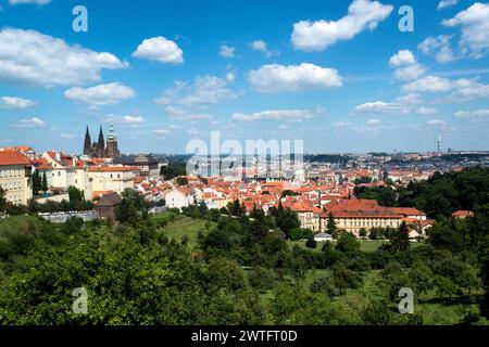 Vista di Praga dal Castello di Praga, Repubblica Ceca Foto Stock