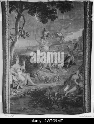 America. Schoor, Lodewijk van (fiammingo, 1666-1726) (autore di design, figure) [pittore] Spierincx, Pieter (fiammingo, atto 1614-1647) (autore di design, paesaggio) [pittore] c. 1690-1725 arazzo dimensioni: H 10'5' x W 7' 7' arazzo materiali/tecniche: Cultura sconosciuta: Flemish Weaving Center: Oudenaarde Ownership History: French & Co 1938. Acquistato da, Edgar Scott/4. In giardino, personificazione dell'America, indossando il copricapo e stando in piedi accanto all'alligatore, tiene arco e freccia, circondato da altre figure femminili che indossano copricapi in piuma, 1 osservatore (centro, L), 1 a riposo Foto Stock