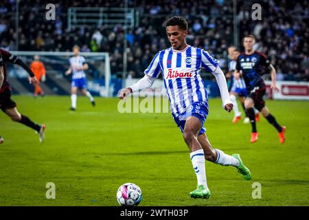 Odense, Danimarca. 17 marzo 2024. Charly Nouck (21) di Odense BK visto durante il 3F Superliga match tra Odense BK e FC Copenhagen al Nature Energy Park di Odense. (Photo Credit: Gonzales Photo/Alamy Live News Foto Stock
