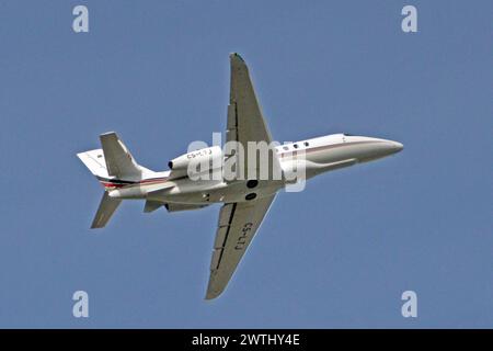 Germania, Baviera, Monaco di Baviera: CS-LTJ Cessna 680A Citation Latitude (c/n 0165) di Net Jets Europe presso l'aeroporto Franz Josef Strauss di Monaco. Foto Stock