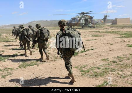 Saragozza, Spagna. 18 marzo 2024. Il re spagnolo Filippo vi e la principessa delle Asturie Leonor de Borbon al campo di addestramento militare di San Gregorio a Saragozza. 15 marzo 2024 credito: CORDON PRESS/Alamy Live News Foto Stock