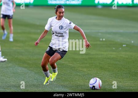 Los Angeles, Stati Uniti. 17 marzo 2024. Los Angeles, Stati Uniti, 17 marzo 2024: Caprice Dydasco (3 Bay FC) durante una partita di regular season della National Women's Soccer League contro l'Angel City FC al BMO Stadium di Los Angeles, CA., Stati Uniti (SOLO USO EDITORIALE). (Victor M. Posadas/SPP) credito: SPP Sport Press Photo. /Alamy Live News Foto Stock