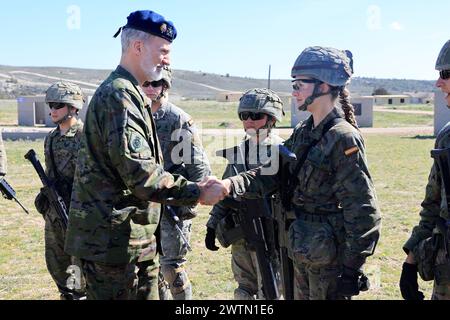 Saragozza, Madrid, Spagna. 18 marzo 2024. Re Felipe vi di Spagna, Principessa Leonor partecipa alle manovre effettuate dagli studenti dell'Accademia militare generale presso il Centro Nazionale di formazione di San Gregorio il 18 marzo 2024 a Saragozza, Spagna (Credit Image: © Jack Abuin/ZUMA Press Wire) SOLO PER USO EDITORIALE! Non per USO commerciale! Foto Stock