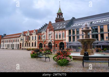 Kristiansand, Norvegia - 11 luglio 2023: Radhuskvartalet (servizi di informazione) Foto Stock