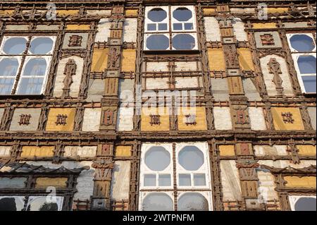 Facciata della Junkerhaus, casa a graticcio di Karl Junker, Lemgo, Renania settentrionale-Vestfalia, Germania, Europa Foto Stock