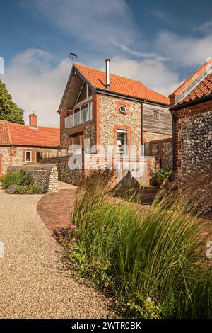 Facciata esterna della casa costiera di Blakeney, Norfolk, Regno Unito Foto Stock