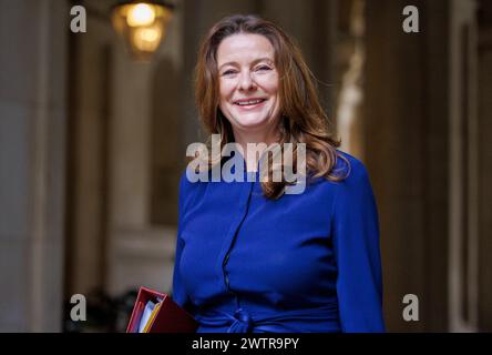 Londra, Regno Unito. 19 marzo 2024. Gillian Keegan, Segretario dell'istruzione, a Downing Street per una riunione del Gabinetto. Crediti: Mark Thomas/Alamy Live News Foto Stock