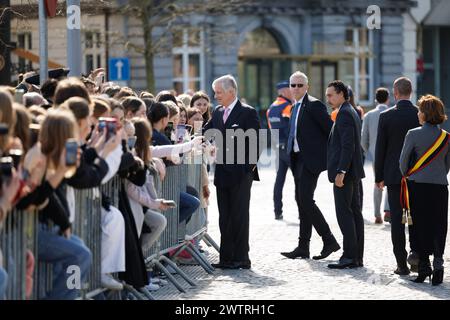 Oudenaarde, Belgio. 19 marzo 2024. Re Filippo - Filip del Belgio nella foto durante una visita reale a Oudenaarde, martedì 19 marzo 2024, parte di una visita nella provincia delle Fiandre Orientali. BELGA FOTO KURT DESPLENTER credito: Belga News Agency/Alamy Live News Foto Stock