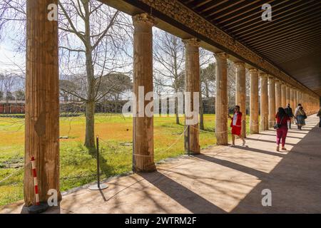 Palaestra grande, antica palestra di piazza romana e le attività sportive svolte, Pompei, Napoli, Italia, Europa. Foto Stock