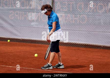 Manavgat, Antalya, Turchia. 19 marzo 2024. Dorothy Bamber (GBR) serve SOLO durante i Campionati mondiali a squadre e individuali 2024 65-90 (immagine di credito: © Mathias Schulz/ZUMA Press Wire). Non per USO commerciale! Foto Stock