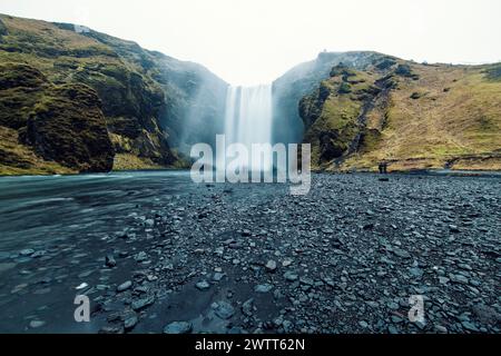 Skogafoss cascata nel sud dell'Islanda Foto Stock