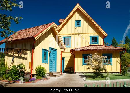 VIMMERBY, SVEZIA - 14 giugno 2023: Parco a tema Astrid Lindgren's World, Pippi Longstocking's House Villa Villekulla. Foto Stock