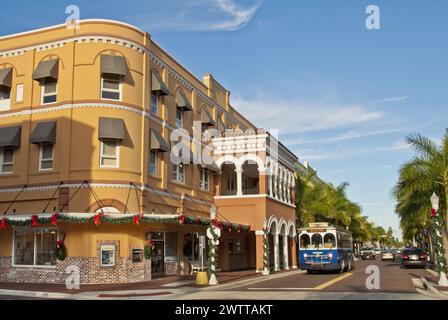 Quartiere commerciale del centro città sulla First Steet a Fort Myers, Florida Foto Stock