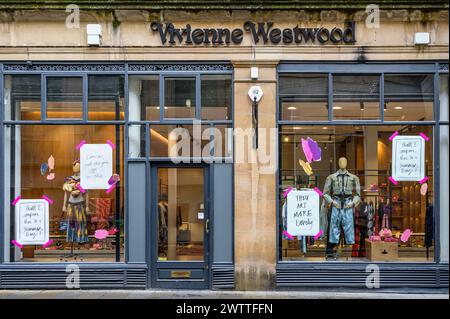 Vetrina Vivienne Westwood, Glasgow, Scozia, Regno Unito, Europa Foto Stock