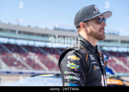 Daniel Hemric sale in pista per qualificarsi per gli Shriners Children's 500 di Avondale, Arizona, USA.(Credit Image: © Logan T Arce Action Sports Photography, Inc/Cal Sport Media) Foto Stock