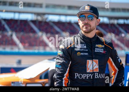 Avondale, Arizona, Stati Uniti. 9 marzo 2024. Daniel Hemric sale in pista per qualificarsi per gli Shriners Children's 500 di Avondale, Arizona, USA. (Immagine di credito: © Logan T Arce Action Sports/ASP) SOLO PER USO EDITORIALE! Non per USO commerciale! Foto Stock