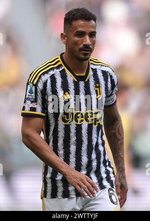 Torino, Italia. 17 marzo 2024. Danilo della Juventus durante la partita di serie A allo stadio Allianz di Torino. Il credito per immagini dovrebbe essere: Jonathan Moscrop/Sportimage Credit: Sportimage Ltd/Alamy Live News Foto Stock