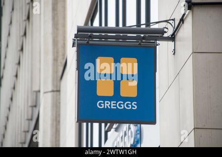 Greggs, Belfast, Irlanda del Nord. Foto Stock