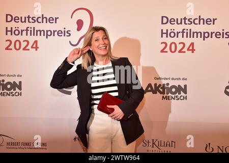 22. HörfilmPreis 2024 EINE MILLION MINUTEN Valerie Niehaus 22. Deutscher Hörfilmpreis 2024 in der Hauptstadtrepräsentanz der Deutschen Telekom a Berlino, AM 19.03.2024 *** 22 HörfilmPreis 2024 EINE MILLION MINUTEN Valerie Niehaus 22 German audio Film Award 2024 presso l'ufficio di rappresentanza della Deutsche Telekom a Berlino, il 19 03 2024 Photopress Mueller Foto Stock