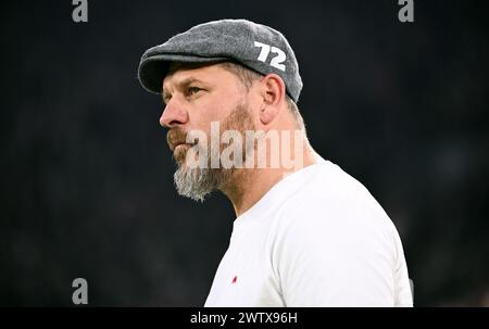 2) Bundesliga, Merkur Spiele Arena Düsseldorf, fortuna Düsseldorf vs Hamburger SV; allenatore Steffen Baumgart (HSV) Foto Stock