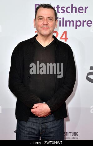 Christian Petzold bei der Verleihung des 22. Deutschen Hörfilmpreises 2024 in der Hauptstadtrepräsentanz der Deutschen Telekom. Berlino, 19.03.2024 *** Christian Petzold alla presentazione del 22 German audio Film Award 2024 presso l'ufficio di rappresentanza della Deutsche Telekom di Berlino, 19 03 2024 foto:Xn.xKubelkax/xFuturexImagex hoerfilmpreis 4353 Foto Stock