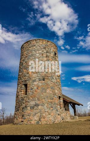 Torre di osservazione in pietra costruita dal CCC nel Pilot Knob State Park, Iowa, USA Foto Stock