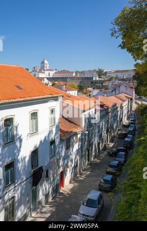 Portogallo, Provincia litorale di Beira, Coimbra, Case tradizionali su BR Sousa Pinto nel centro della città Foto Stock