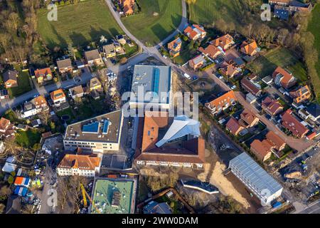 Luftbild, Arnold-Freymuth-Gesamtschule Baustelle mit Neubau, Stadtbezirk Herringen, Hamm, Ruhrgebiet, Nordrhein-Westfalen, Deutschland ACHTUNGxMINDESTHONORARx60xEURO *** veduta aerea, Arnold Freymuth comprensivo cantiere scolastico con nuovo edificio, distretto di Herringen, Hamm, zona della Ruhr, Renania settentrionale-Vestfalia, Germania ATTENTIONxMINDESTHONORARx60xEURO Foto Stock