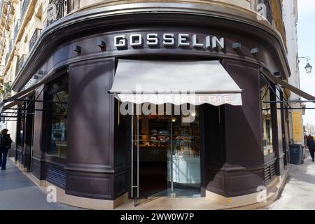 Tradizionale pasticceria e pasticceria francese Gosselin si trova in una splendida posizione angolare sul grandioso Boulevard St. Germain nel settimo Foto Stock