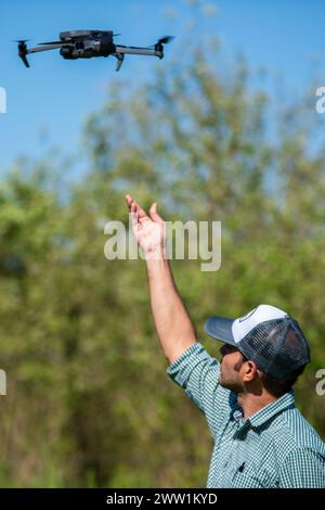 Tecnologia dei droni nell'industria agricola. Foto Stock