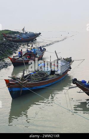 hanra, splendido villaggio di pescatori vicino al porto dei diamanti della piccola città, situato sulle rive del fiume gange nel bengala occidentale, in india Foto Stock