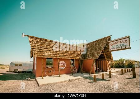 Bagdad Café nel deserto del Mojave sulla Route 66 a Newberry Springs, California, è stato il luogo del film cult di Percy Adlon. Foto Stock