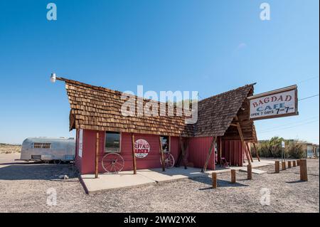 Bagdad Café nel deserto del Mojave sulla Route 66 a Newberry Springs, California, è stato il luogo del film cult di Percy Adlon. Foto Stock