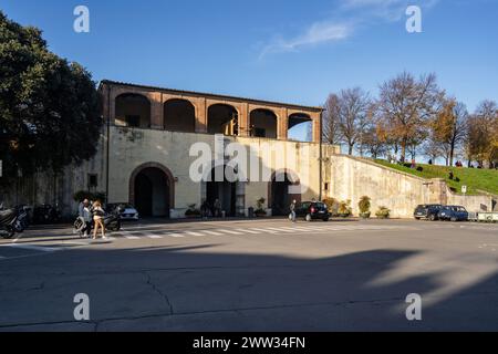 Lucca, Italia - porta Santa Maria antica della città Foto Stock