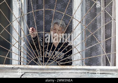 Kiev, Ucraina. 21 marzo 2024. KIEV, UCRAINA - 21 MARZO - dopo un attacco missilistico russo al distretto di Podilskyi di Kiev, capitale dell'Ucraina. Crediti: Ukrinform/Alamy Live News Foto Stock