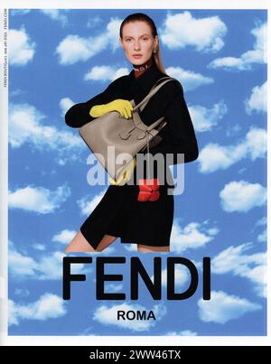 2024 pubblicità per la rivista di moda femminile, USA Foto Stock