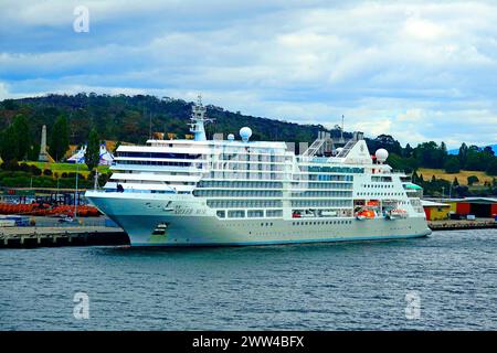 Nave da crociera Oceania Regatta Hobart Tasmania Australia River Derwent Oceano Indiano Pacifico meridionale Foto Stock