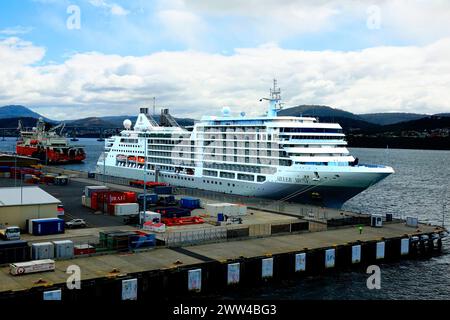 Nave da crociera Oceania Regatta Hobart Tasmania Australia River Derwent Oceano Indiano Pacifico meridionale Foto Stock