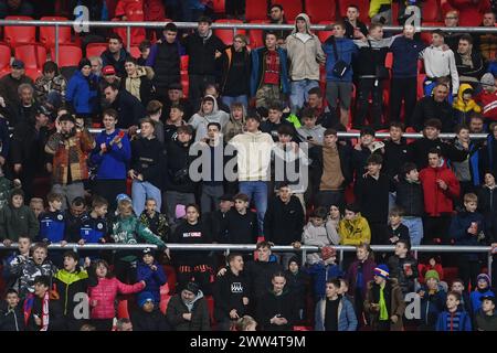 Pardubice, Repubblica Ceca. 21 marzo 2024. Tifosi durante la partita amichevole di calcio U21 Repubblica Ceca contro Irlanda del Nord a Pardubice, Repubblica Ceca, 21 marzo 2024. Crediti: Josef Vostarek/CTK Photo/Alamy Live News Foto Stock