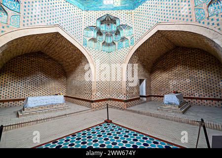 Vista interna del mausoleo Mazlumkhan Sulu a Mizdakhan. Khodjeyli, Karakalpakstan, uzbekistan Foto Stock