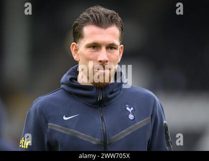 Londra, Regno Unito. 16 marzo 2024 - Fulham V Tottenham Hotspur - Premier League - Craven Cottage. Pierre-Emile Hojbjerg di Tottenham Hotspur. Crediti immagine: Mark Pain / Alamy Live News Foto Stock