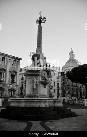 Fontana dell'Elefante, Catania, Sicilia Foto Stock