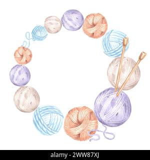 Telaio rotondo ad acquerello realizzato in sfere di lana. Ghirlanda con grovigli. Illustrazione isolata disegnata a mano con spazio di copia per hobby knitting.Template per kn Foto Stock