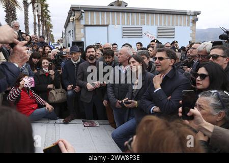 News - No al progetto di ponte di Salvini Elly Schlein il capo del Partito Democratico Italiano Elly Schlein visita Messina per incontrare le associazioni locali contro la costruzione del ponte sullo stretto di Messinas durante No al progetto di ponte di Salvini Elly Schlein, News a Messina, Italia, 22 marzo 2024 Messina Torre Faro Italia Copyright: xMassimilianoxCarnabucix/xLiveMediax LPN 1285208 Foto Stock